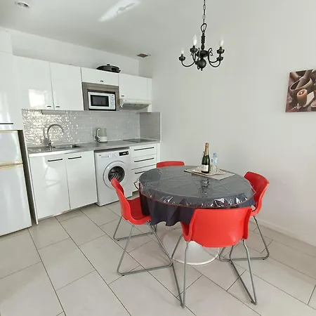 Parque Santiago Las Americas Apartment *